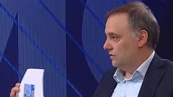 Manuel Adorni declaró ahorros millonarios en negro. Manuel Adorni declaró ahorros millonarios en negro.