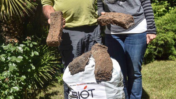 José y Cristina hace un tiempo comenzaron el proyecto que propone un cambio en la manera de hacer fuego para comer o para calefaccionar.