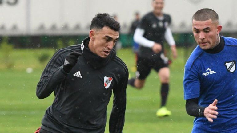 Suárez metió 3 en un amistoso y pide pista para Cerro