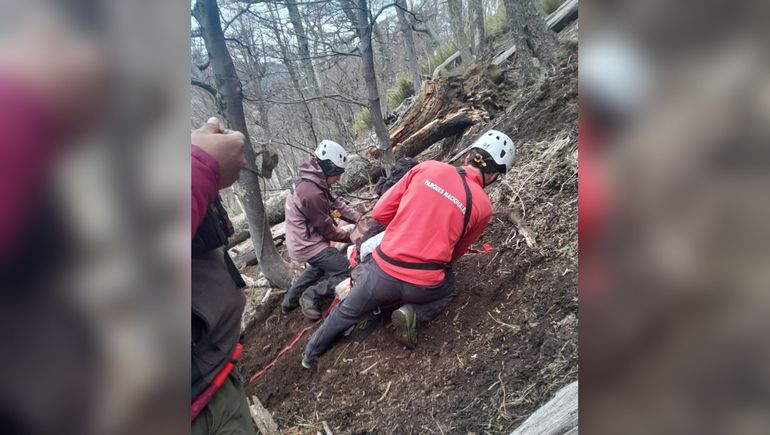 Rescataron a un hombre de 87 años en el Cerro Milico tras un accidente a caballo