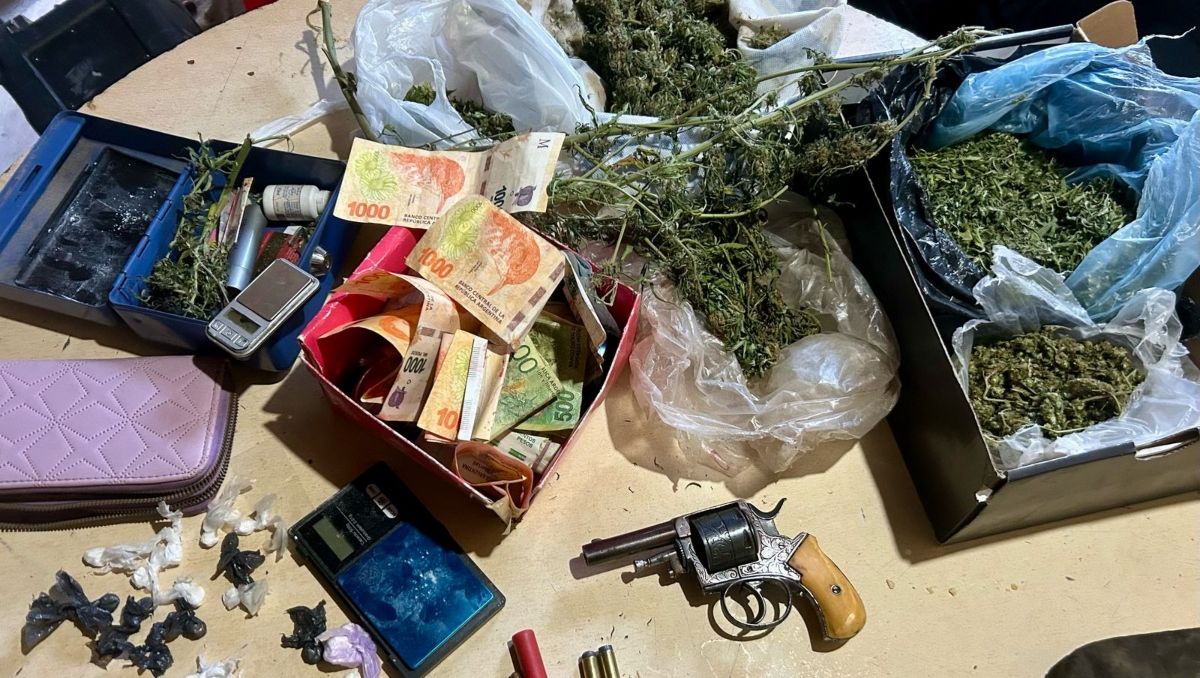 Dieron con herramientas robadas y droga en un allanamiento por robo