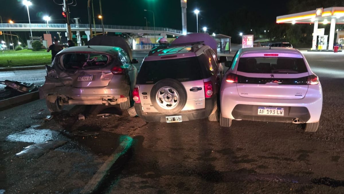 Caos por la madrugada en Ruta 7: choques