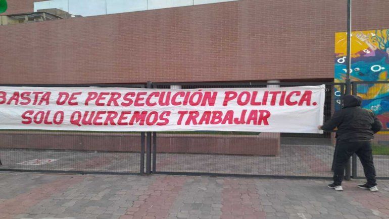 Cartelazo en el Deliberante para que permitan abrir Las Palmas