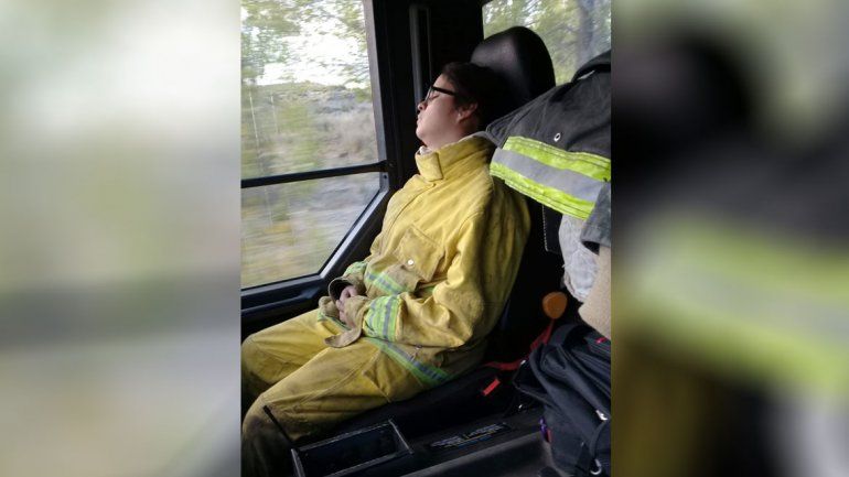 Pasión y sacrificio reflejados en la foto de una bombera