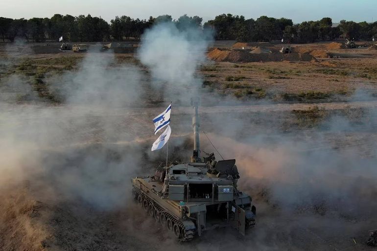 Israel combate con Hamas y Hezbollah. Israel combate con Hamas y Hezbollah.