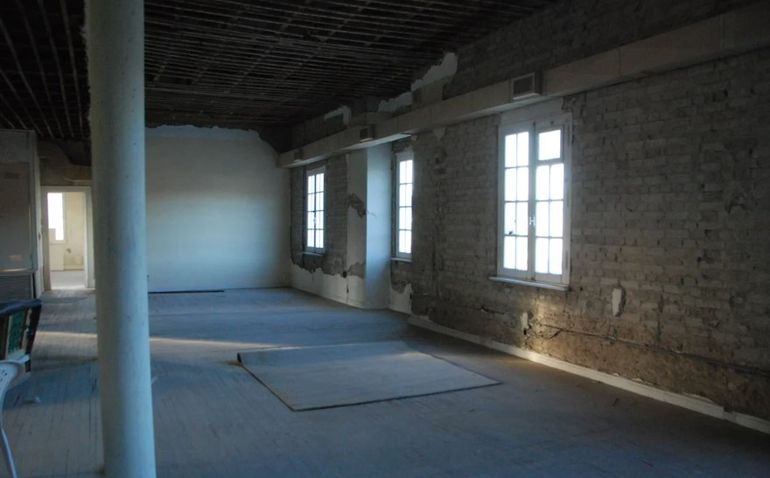 Comodoro Rivadavia: en las paredes se ven los ladrillos originales de hace más de 100 años. Comodoro Rivadavia: en las paredes se ven los ladrillos originales de hace más de 100 años.