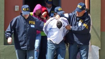 Expulsan del país a un boliviano condenado por abuso sexual en Puerto Madryn. Expulsan del país a un boliviano condenado por abuso sexual en Puerto Madryn.