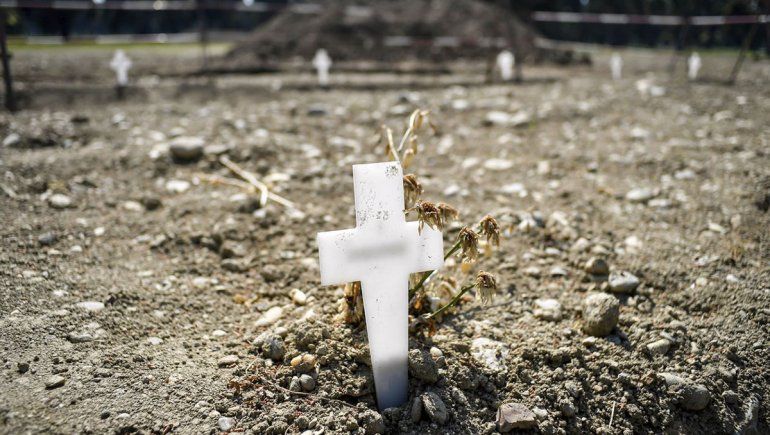 El cementerio de los que murieron en plena soledad