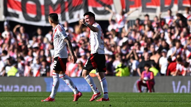 Franco Mastantuono tras meter su gol en el Superclásico Franco Mastantuono tras meter su gol en el Superclásico