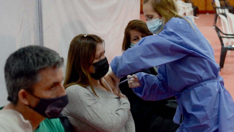 COVID: en qué ciudades neuquinas habrá vacunación este miércoles