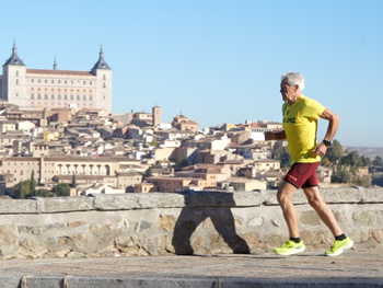 Juan López es un atleta de 82 años que bate récords. Foto: Washington Post.