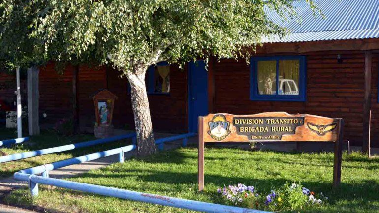 Se robó una chata con un dogo, pero lo atraparon