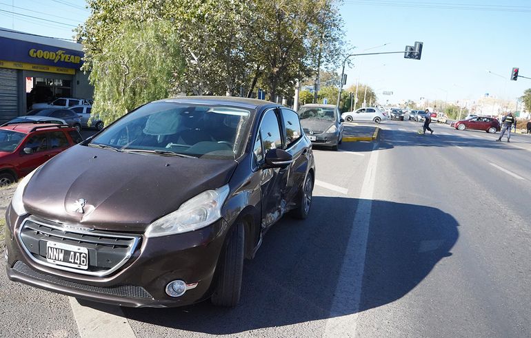 Pasadas las 14:30 se habilitó nuevamente el tránsito sobre Avenida Mosconi. Pasadas las 14:30 se habilitó nuevamente el tránsito sobre Avenida Mosconi.