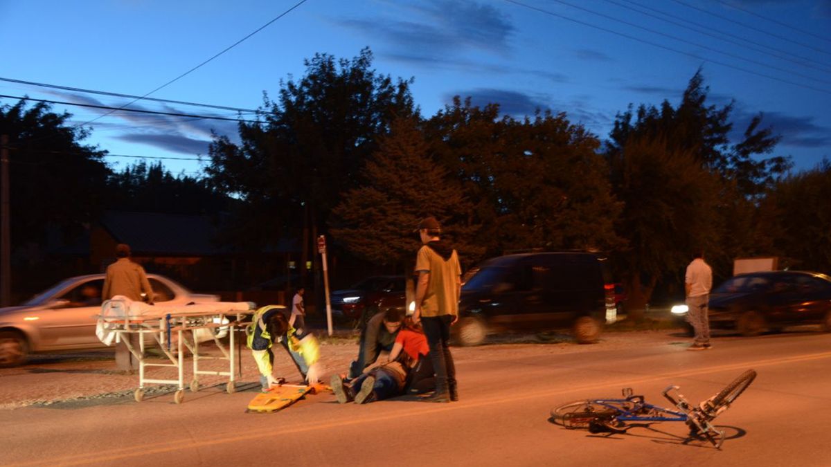 Un ciclista quedó inconsciente en la Ruta 40 tras ser arrollado por una ...
