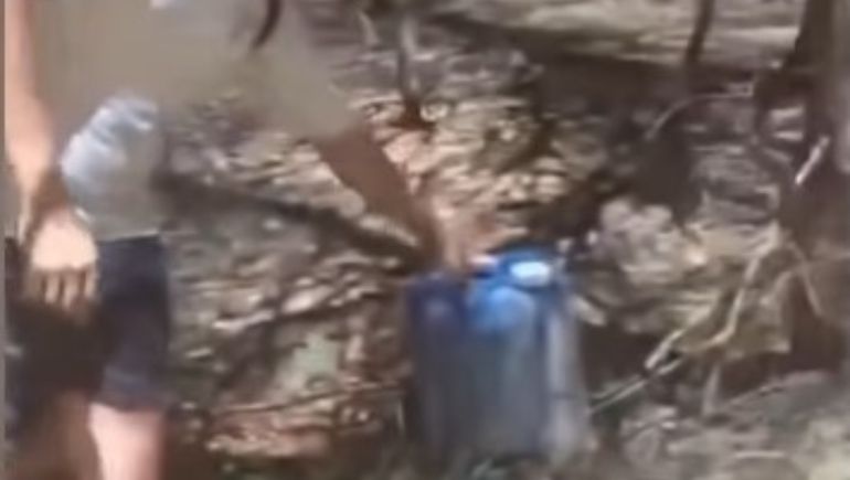 El bidón apareció en un sendero muy concurrido de El Bolsón.