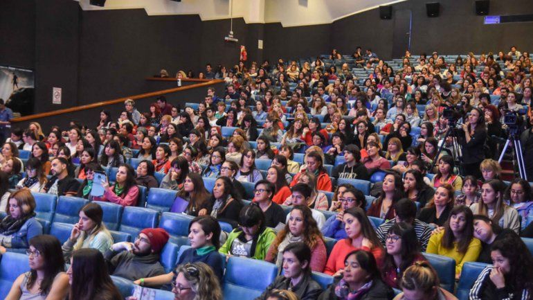 Infancia trans: un foro que despertó el interés masivo