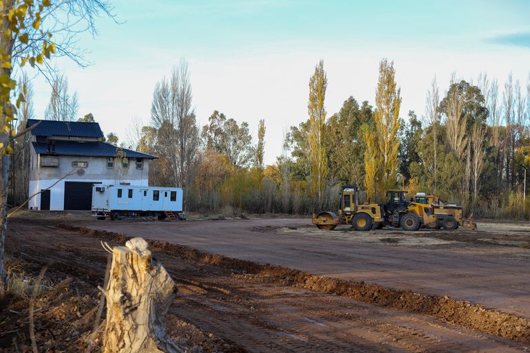 La chacra está ubicada en el portal e ingreso a la provincia de Neuquén