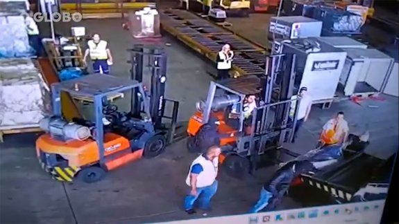 Falsos policías se roban más de 700 kilos de oro del aeropuerto paulista