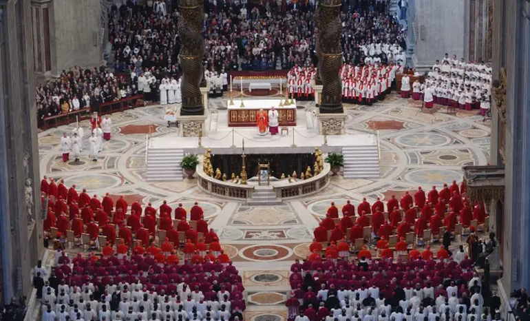 El cónclave se convocó inmediatamente tras la muerte del Papa Francisco.