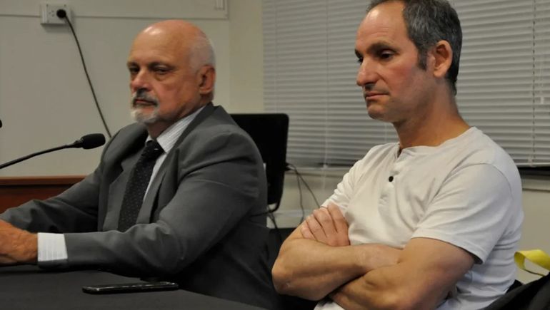 Chubut: Daniel Murphy (a la derecha) durante la audiencia en los Tribunales de Rawson.