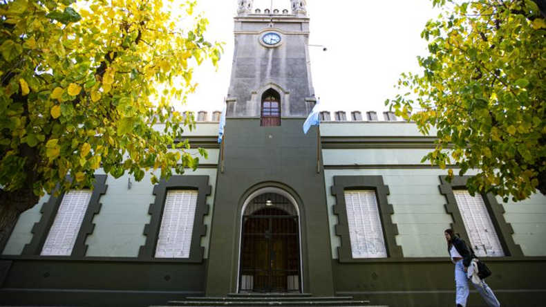 Este miércoles 5 se abren las paritarias con todos los gremios estatales de Neuquén. | LM Neuquen Este miércoles 5 se abren las paritarias con todos los gremios estatales de Neuquén.