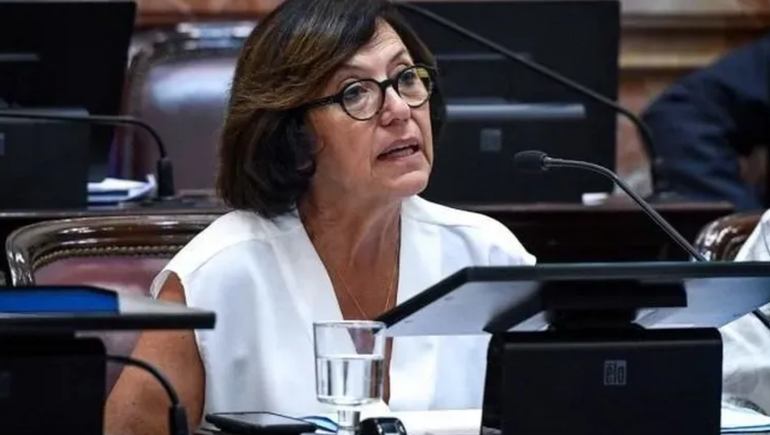 Silvia Sapag encabezará la lista a senadores de Fuerza Patria.