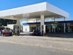 Plaza Huincul tiene una de las estaciones de servicio que más vende combustible en el país. Plaza Huincul tiene una de las estaciones de servicio que más vende combustible en el país.