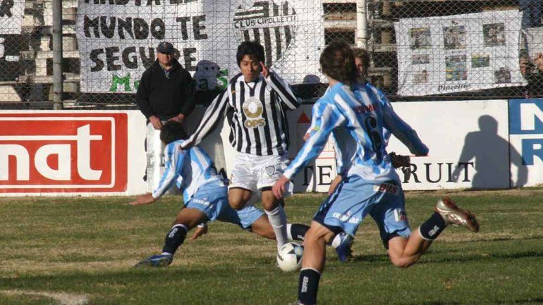 Weisser en aquel 2 a 1 de Cipo que le quitó el invicto al campeón 2008.