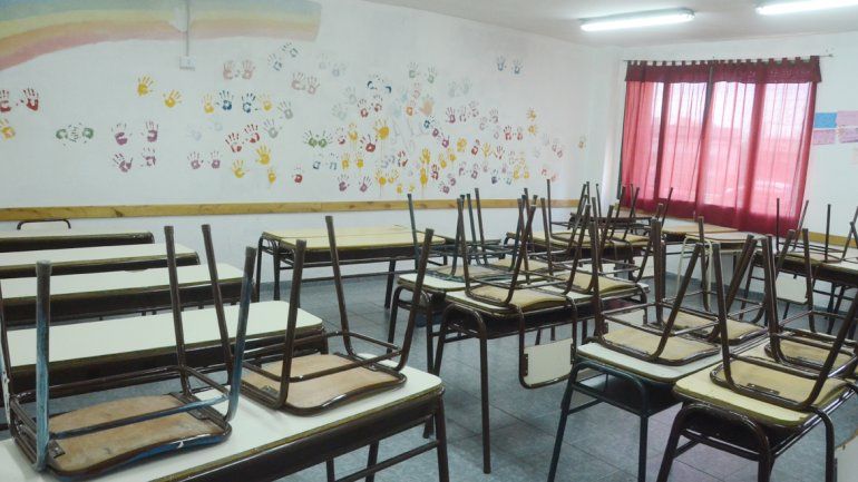 Maestros y jubilados van a dar clases durante el paro