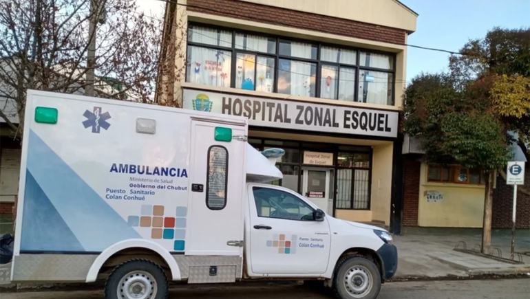 El hombre fue detenido e internado en el Hospital Zonal Esquel.