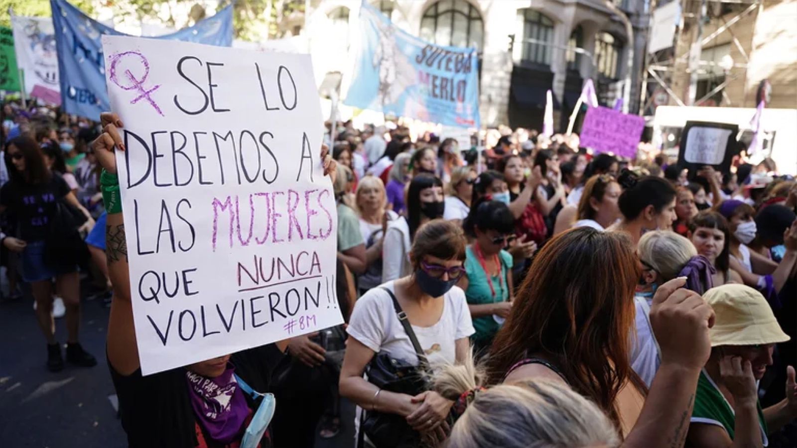 Multitudinaria marcha en el Congreso: Con dolor y rabia por las que faltan