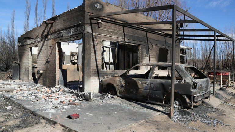 Dentro de la zona rural hay un loteo irregular denominado Esandi. El martes pasado se quemaron tres casas.