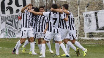 cipo va por todo frente a camioneros: hora y tv cipo va por todo frente a camioneros: hora y tv