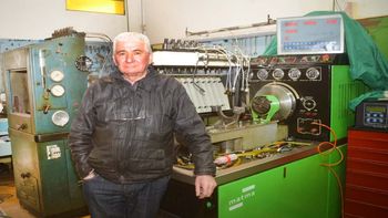 tito, el querido mecanico y amigo de fierro del chipi: era como mi hermano tito, el querido mecanico y amigo de fierro del chipi: era como mi hermano