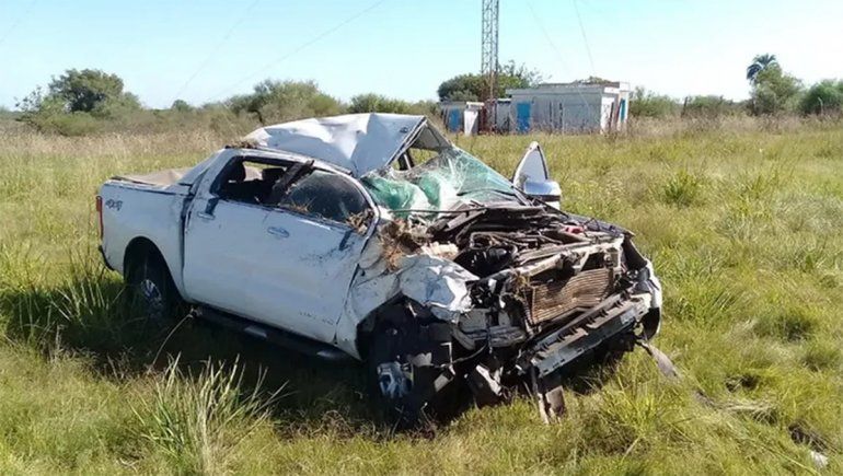 Iban a vacunarse y chocaron: murieron cuatro adultos y un bebé