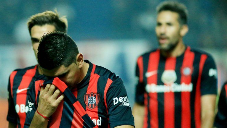 San Lorenzo se quedó afuera inesperadamente. Lo mató el grupo de la muerte. Pierde dinero.