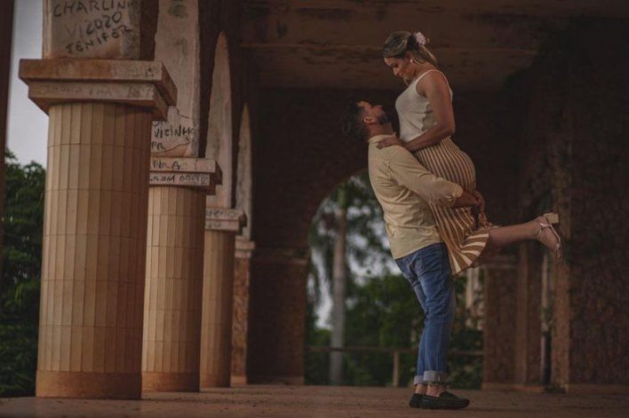 Murió de covid-19 el día de su boda