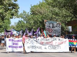Una intensa agenda de iniciativas mantendrá movilizadas a las organizaciones que forman parte de la Asamblea Multisectorial de Cipolletti. Entre sus objetivos, estarán la reforma laboral y el 50° aniversario del golpe de Estado cívico-militar de 1976. Una intensa agenda de iniciativas mantendrá movilizadas a las organizaciones que forman parte de la Asamblea Multisectorial de Cipolletti. Entre sus objetivos, estarán la reforma laboral y el 50° aniversario del golpe de Estado cívico-militar de 1976.
