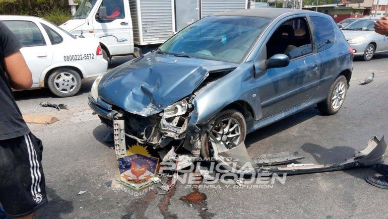 Un motociclista herido en un triple choque en la Ruta 22
