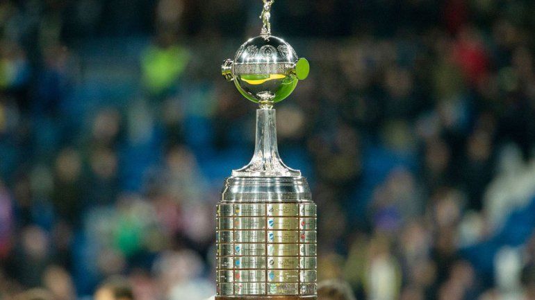 La Conmebol dejó el lío en la Superliga y la Supercopa