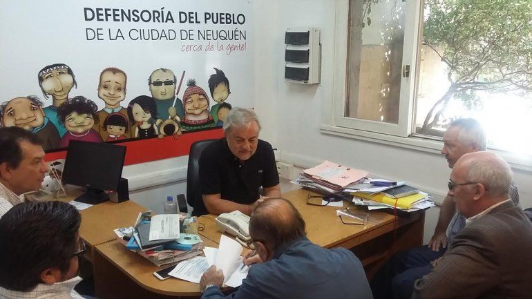 Vecinos de Rincón de Emilio piden que se reabra la calle América del Sur