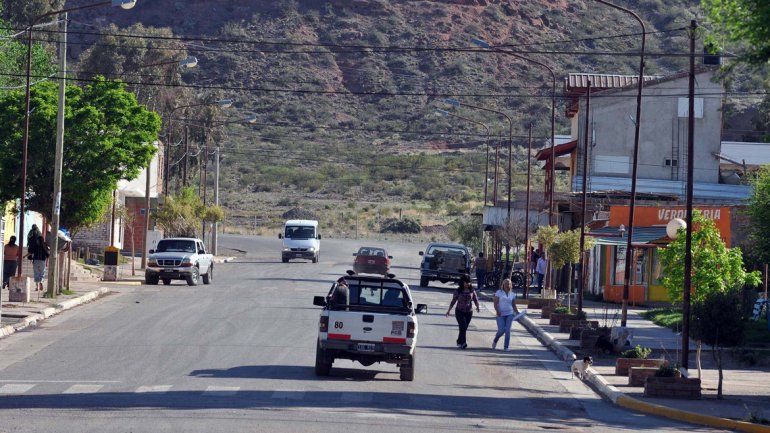Detuvieron a 13 obreros de la Uocra con bombas caseras cuando iban a yacimientos petroleros