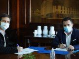 Acuerdan la reactivación de una serie de obras eléctricas en la provincia de Buenos Aires