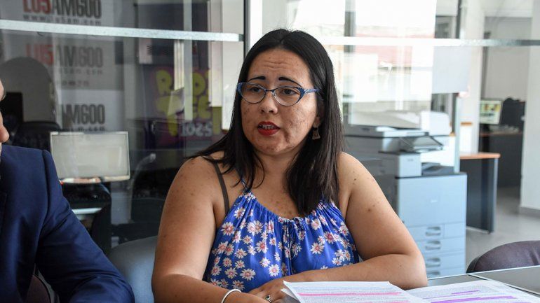 Alumnos apoyan a la docente de Historia censurada