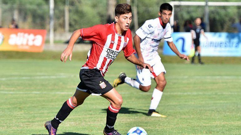 Tomás Oses dio un gran paso en su carrera al firmar contrato.