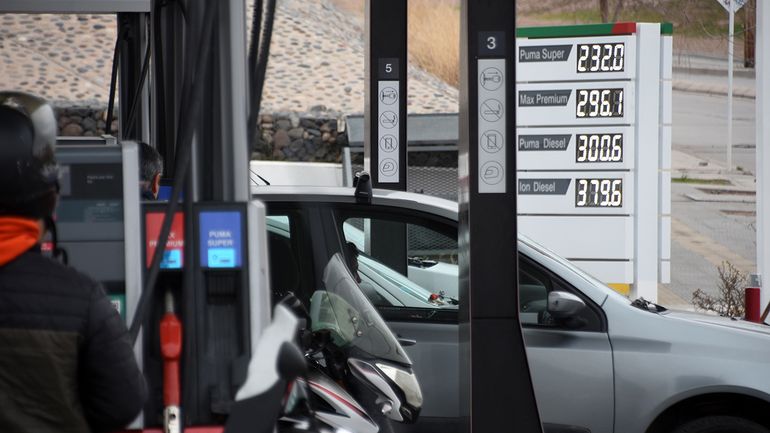 La devaluación, llevó el precio de la nafta un 12,5% arriba La devaluación, llevó el precio de la nafta un 12,5% arriba