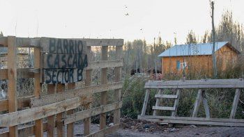 Denunció que le usurparon su terreno y abusaron de ella