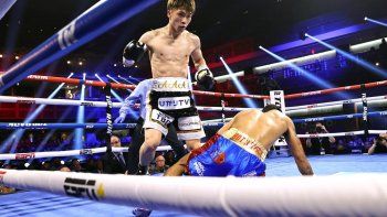 el monstruo japones lo noqueo en el tercer round con tres ganchos al higado el monstruo japones lo noqueo en el tercer round con tres ganchos al higado