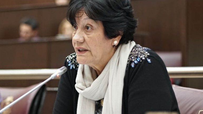 Sifuentes otra vez le paró el carro a la senadora Crexell