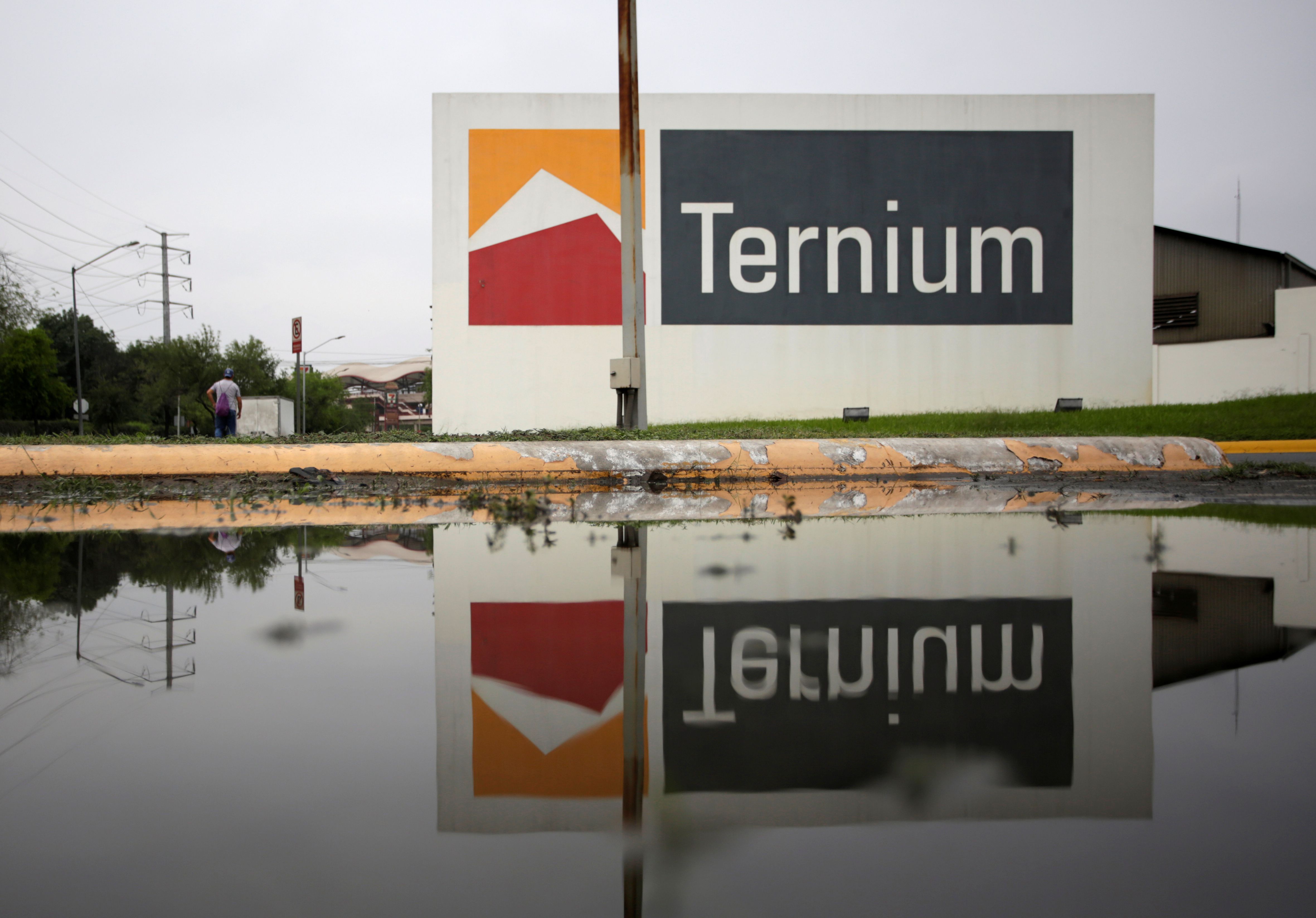 Impacto en la industria siderúrgica de Brasil: Ternium consolida su control en Usiminas. REUTERS/Daniel Becerril